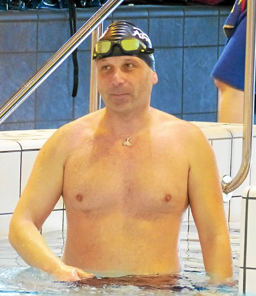 Pascal Mazé a réalisé 100 m d'apnée en nage de surface, samedi, à Derval (44).